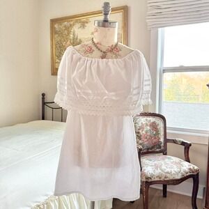 70s size medium white off shoulder dress